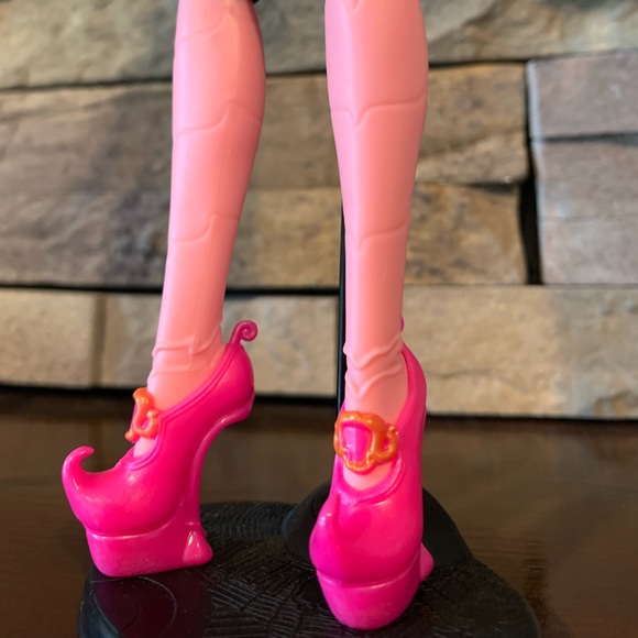 Monster High 13 Wishes Gigi Grant Doll - Picture 4 of 11